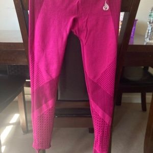 Ryder wear pink workout leggings